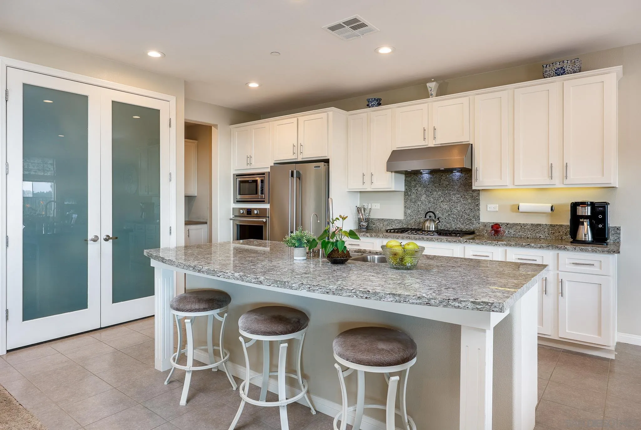 1818 Hayden Ranch Road Vista, CA 92084 - Photo 9 of 34