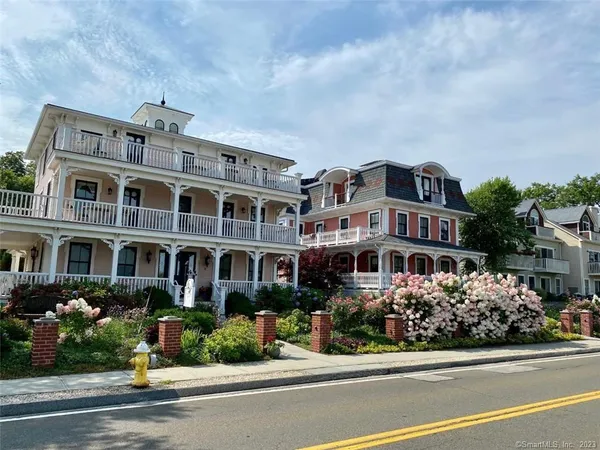 $2,100 | 14 Rocky Point Road, Unit 1, Old Saybrook, CT 06475