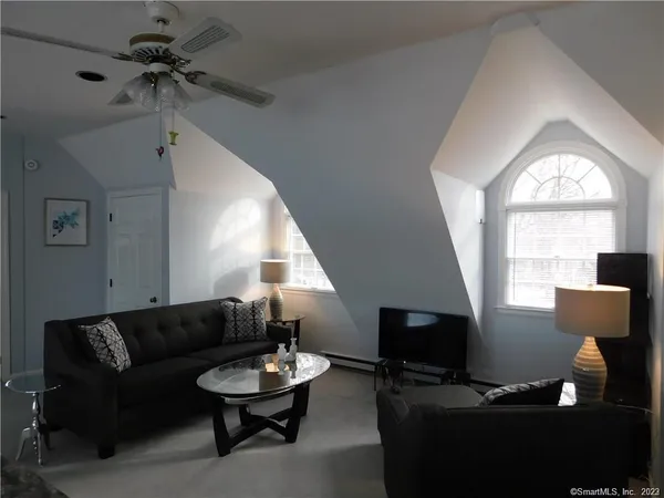 $2,100 | 14 Rocky Point Road, Unit 1, Old Saybrook, CT 06475