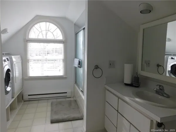 $2,100 | 14 Rocky Point Road, Unit 1, Old Saybrook, CT 06475