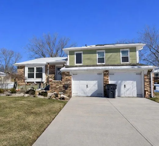 $297,000 | 4509 Northwest Wallingford Drive, Blue Springs, MO 64015