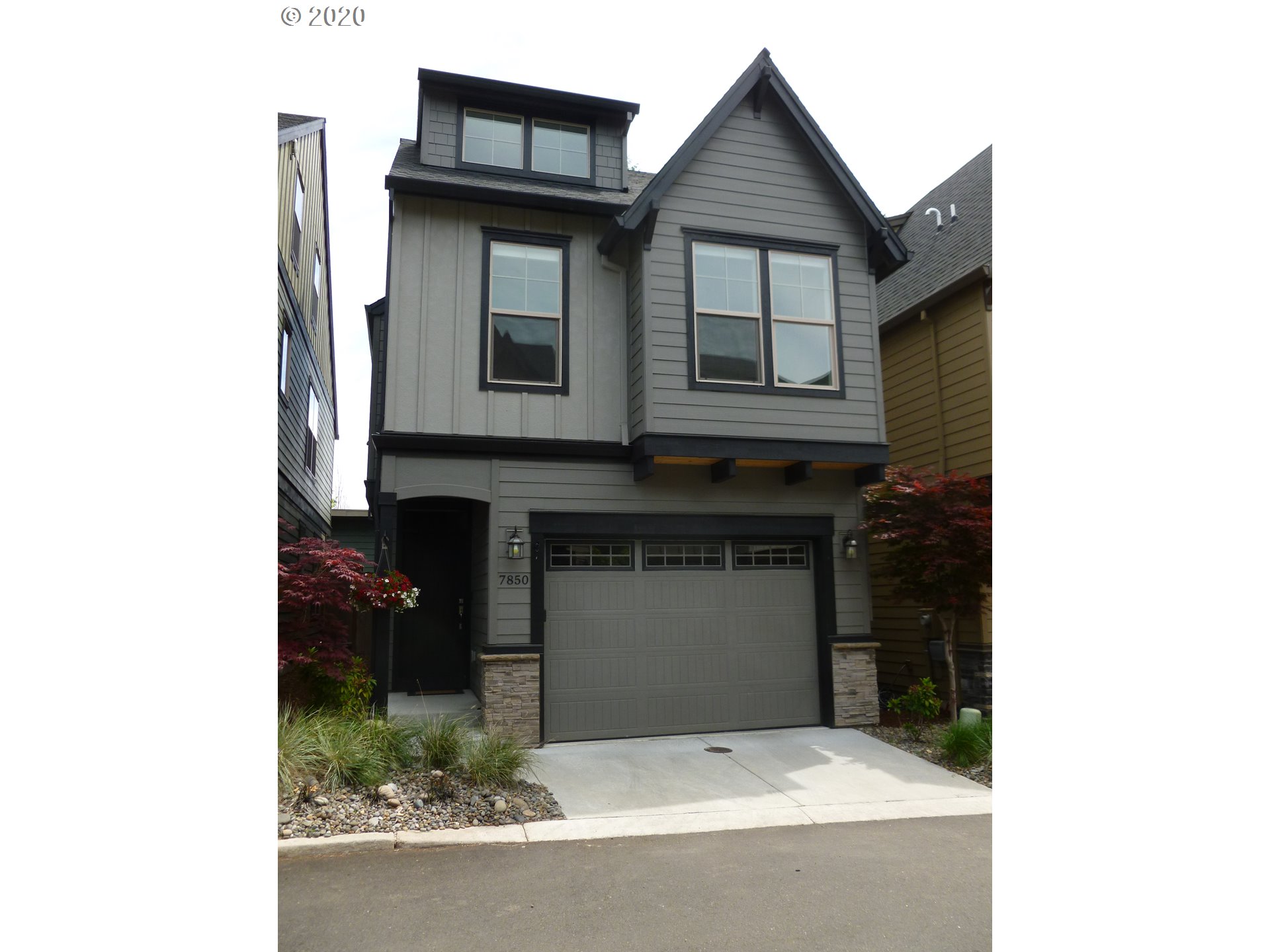 7850 Southwest Capitol Hill Road Portland, OR 97219 - Photo 1 of 32 Gallery Image 1