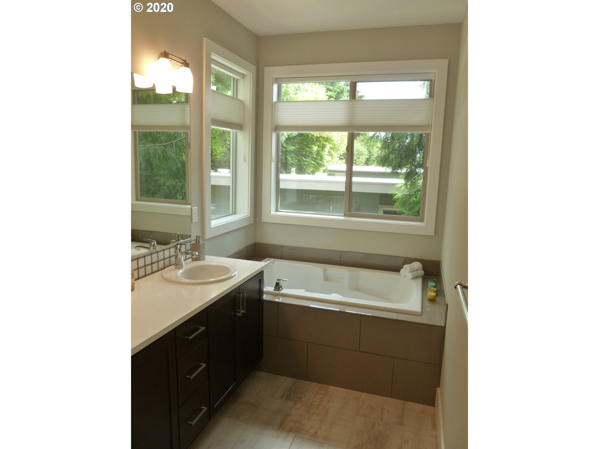 7850 Southwest Capitol Hill Road Portland, OR 97219 - Photo 14 of 32 Gallery Image 14