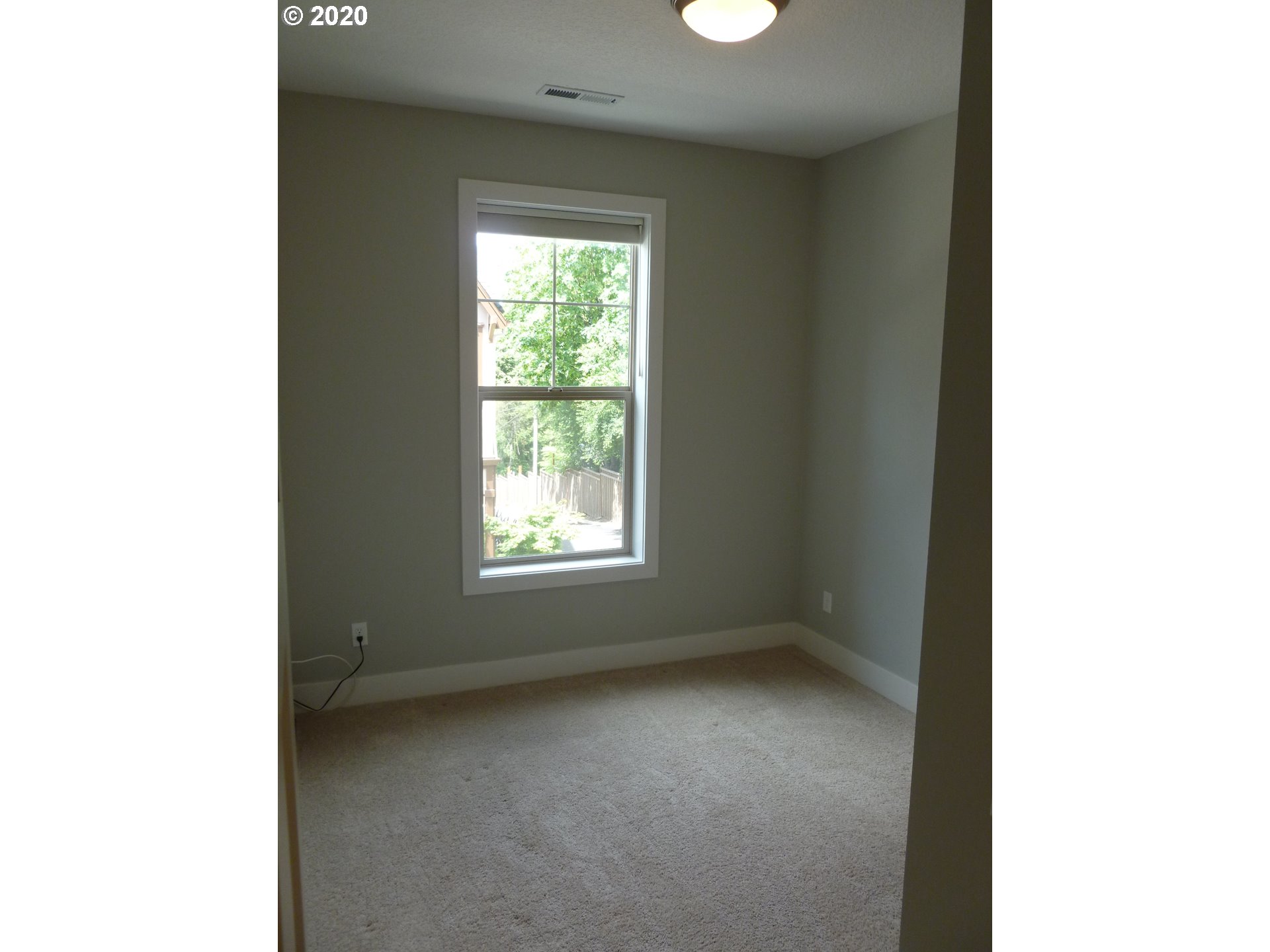 7850 Southwest Capitol Hill Road Portland, OR 97219 - Photo 20 of 32 Gallery Image 20