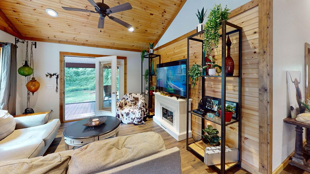 2555 Junaluska Road Andrews, NC 28901 - Photo 10 of 33