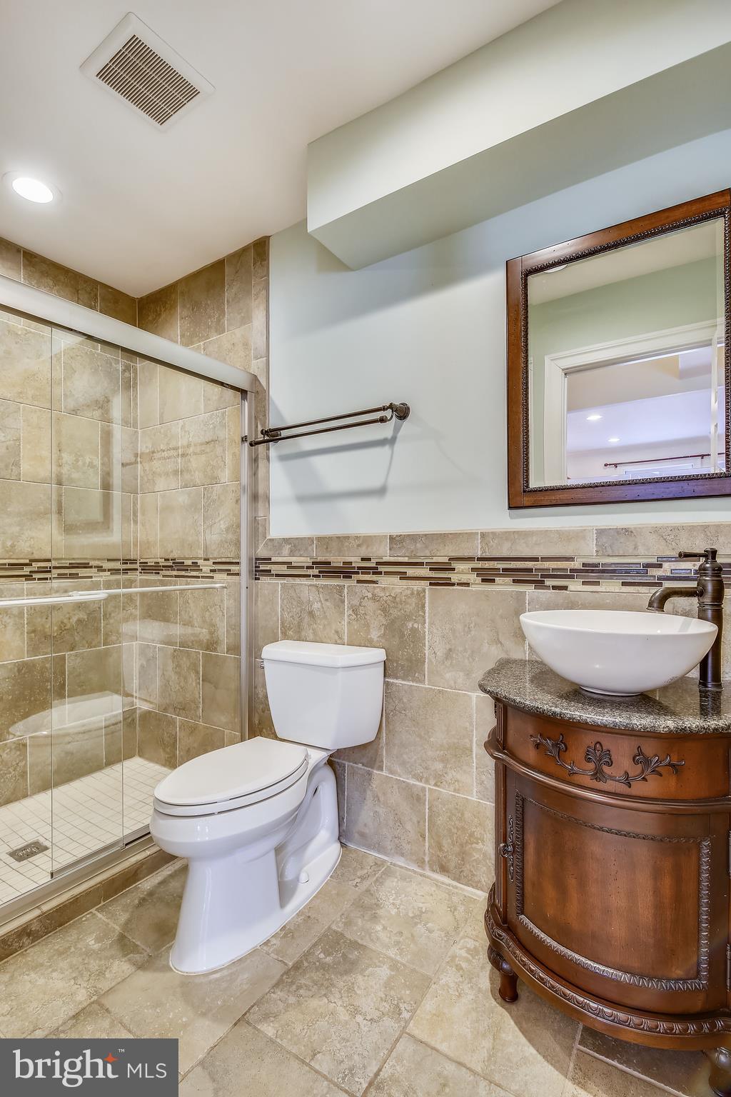 10603 Brunswick Avenue Silver Spring, MD 20902 - Photo 11 of 40 Main Level Bathroom