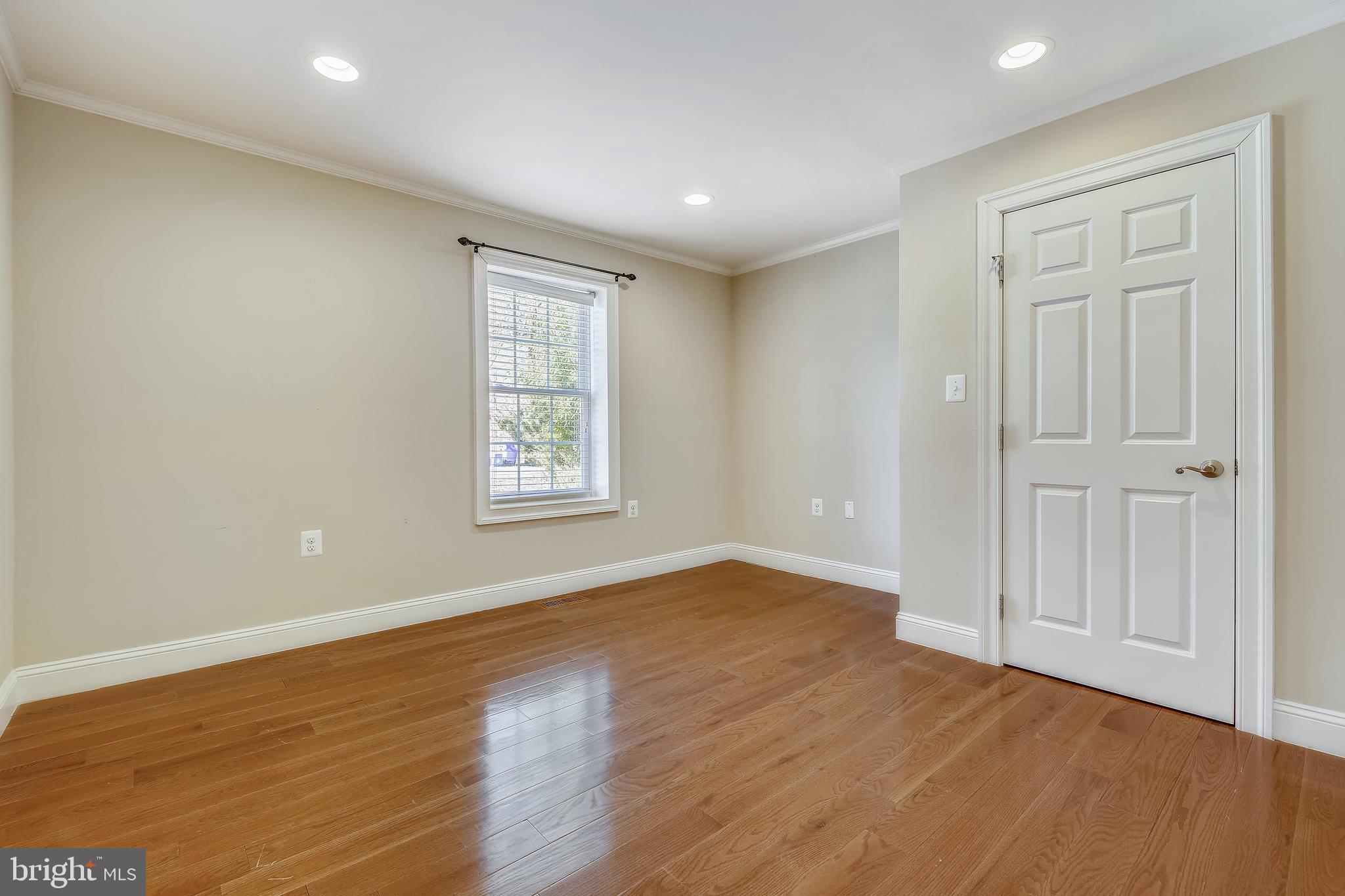 10603 Brunswick Avenue Silver Spring, MD 20902 - Photo 13 of 40 Main level Bedroom 1