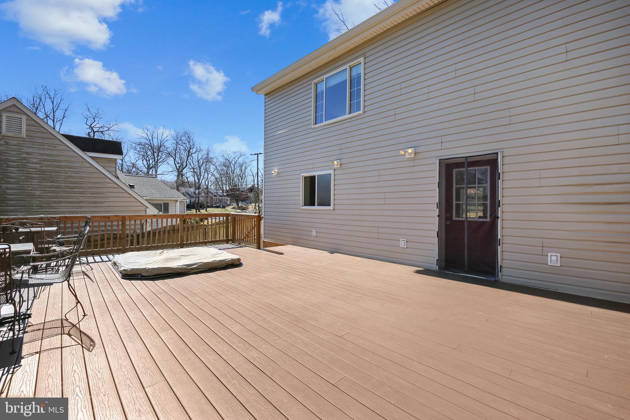10603 Brunswick Avenue Silver Spring, MD 20902 - Photo 31 of 40 Deck