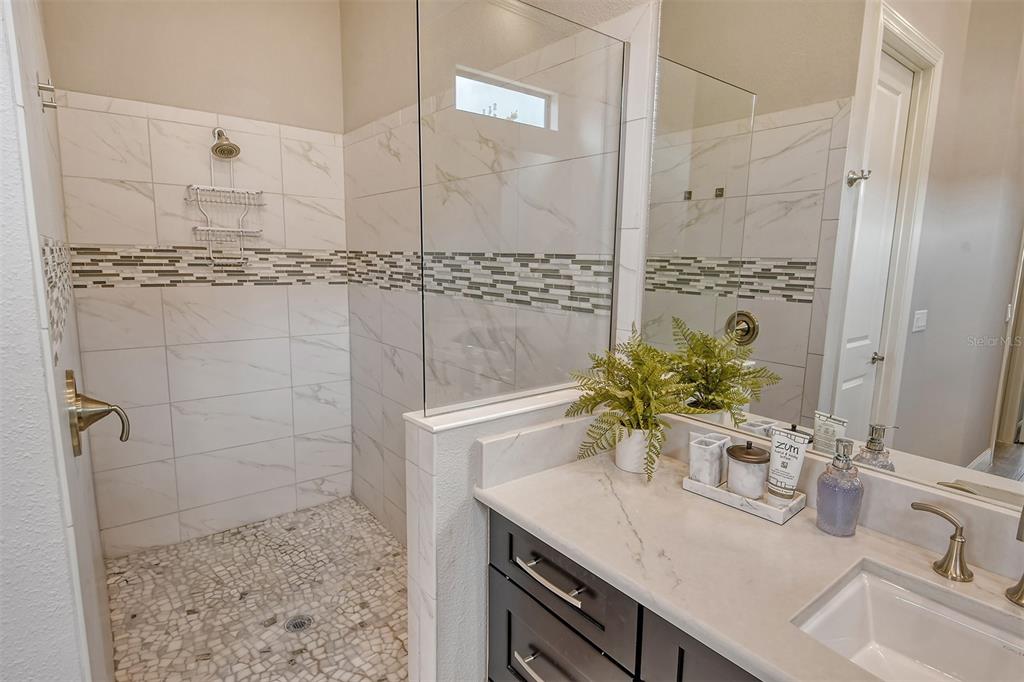 4735 Cabreo Court Lakewood Ranch, FL 34211 - Photo 28 of 98