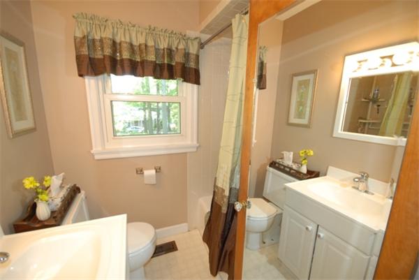140 High Plain Road Andover, MA 01810 - Photo 13 of 30 Gallery Image 13