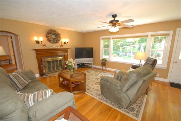 140 High Plain Road Andover, MA 01810 - Photo 6 of 30 Gallery Image 6