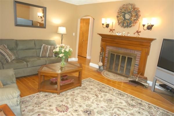 140 High Plain Road Andover, MA 01810 - Photo 7 of 30 Gallery Image 7