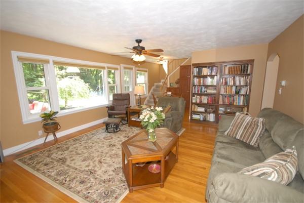 140 High Plain Road Andover, MA 01810 - Photo 8 of 30 Gallery Image 8
