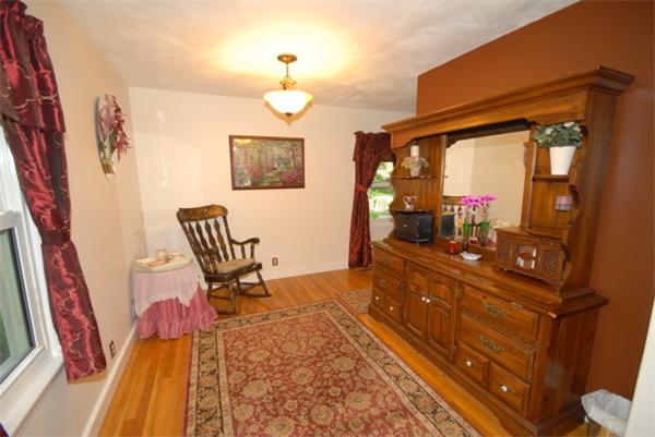 140 High Plain Road Andover, MA 01810 - Photo 9 of 30 Gallery Image 9
