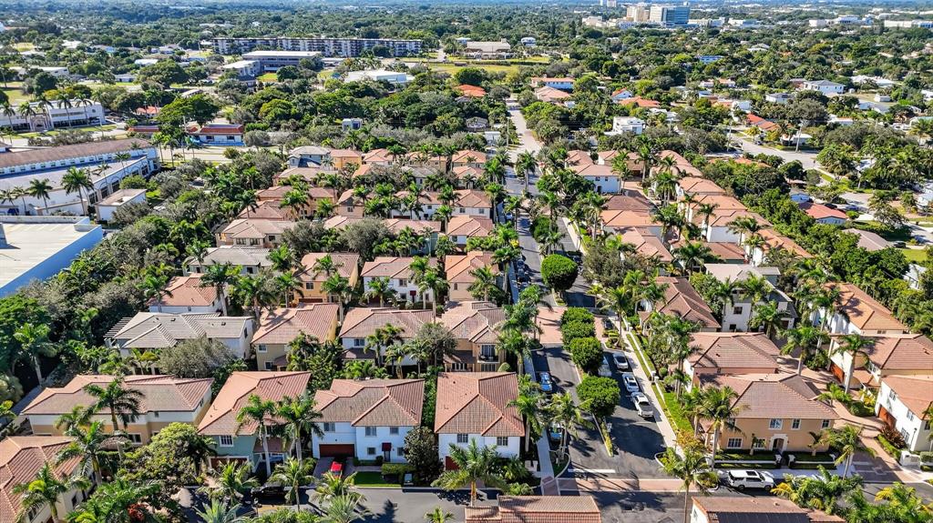 591 Northwest Library Commons Way Boca Raton, FL 33432 - Photo 71 of 75 an aerial view of a city