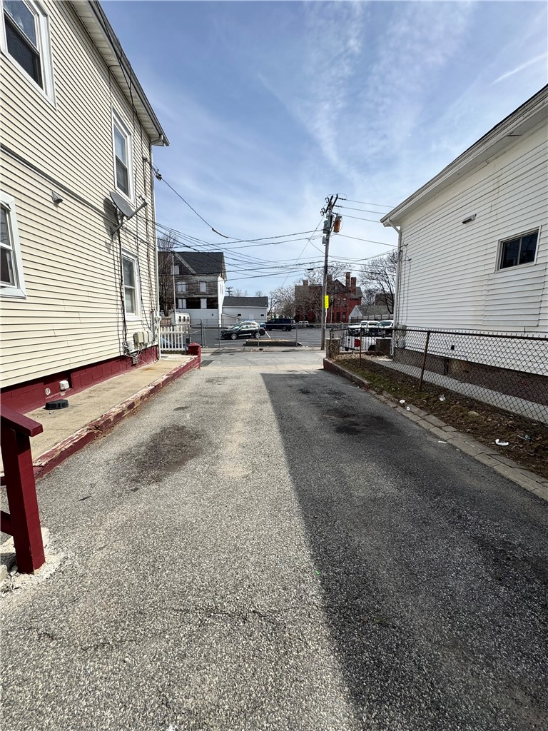 166 Bath Street Providence, RI 02908 - Photo 4 of 23