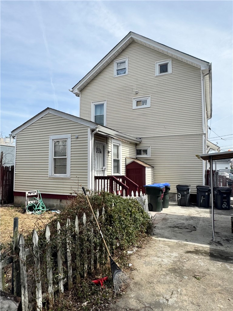 166 Bath Street Providence, RI 02908 - Photo 6 of 23