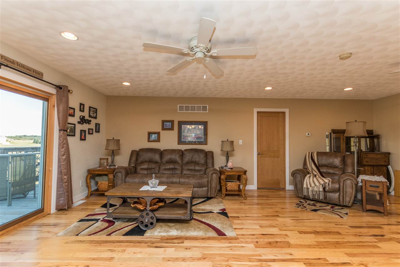 30010 East Manito Road Manito, IL 61546 - Photo 6 of 35 Gallery Image 6