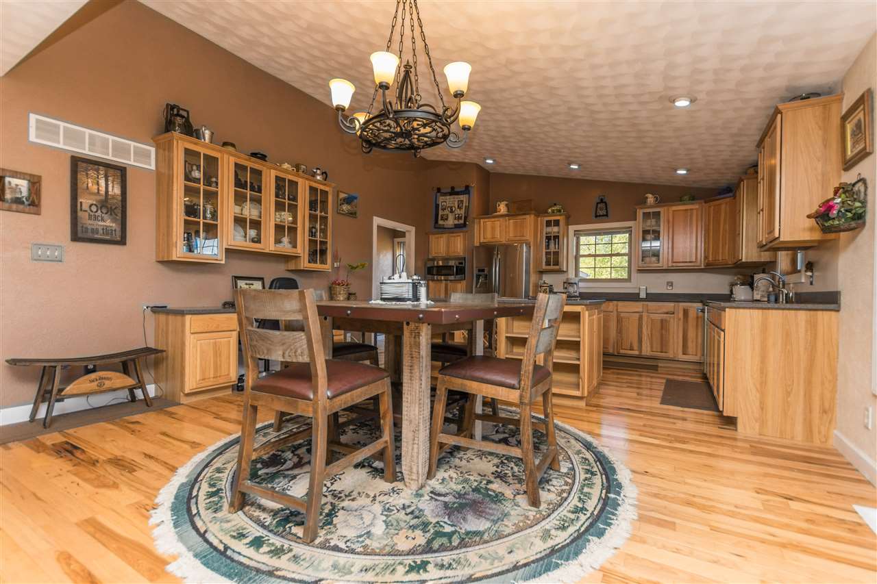 30010 East Manito Road Manito, IL 61546 - Photo 7 of 35 Gallery Image 7