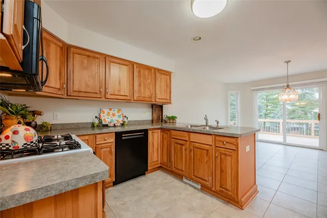 $285,000 | 48 Leamington Circle, Greece, NY 14626