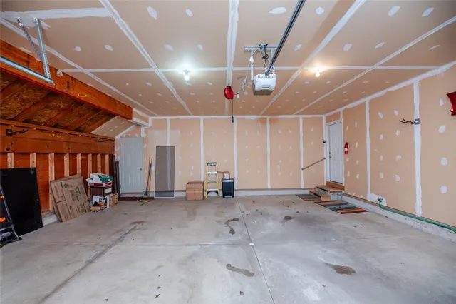 $285,000 | 48 Leamington Circle, Greece, NY 14626