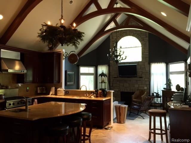 533 East Wattles Road Troy, MI 48085 - Photo 19 of 20 IMG_2150.JPG