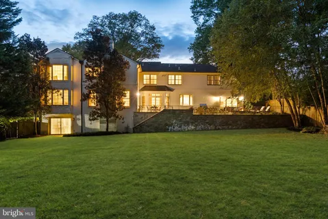 $2,850,000 | 7009 Loch Lomond Drive, Bethesda, MD 20817