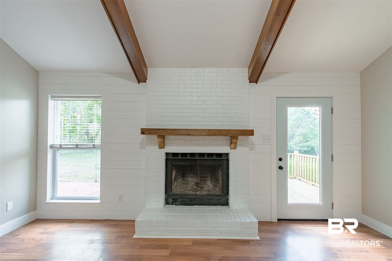 10740 Charlie Hodges Road Bay Minette, AL 36507 - Photo 17 of 37 In living room