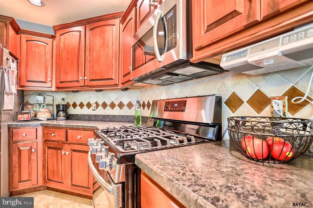 640 Campbell Road York, PA 17402 - Photo 12 of 36 Gallery Image 12