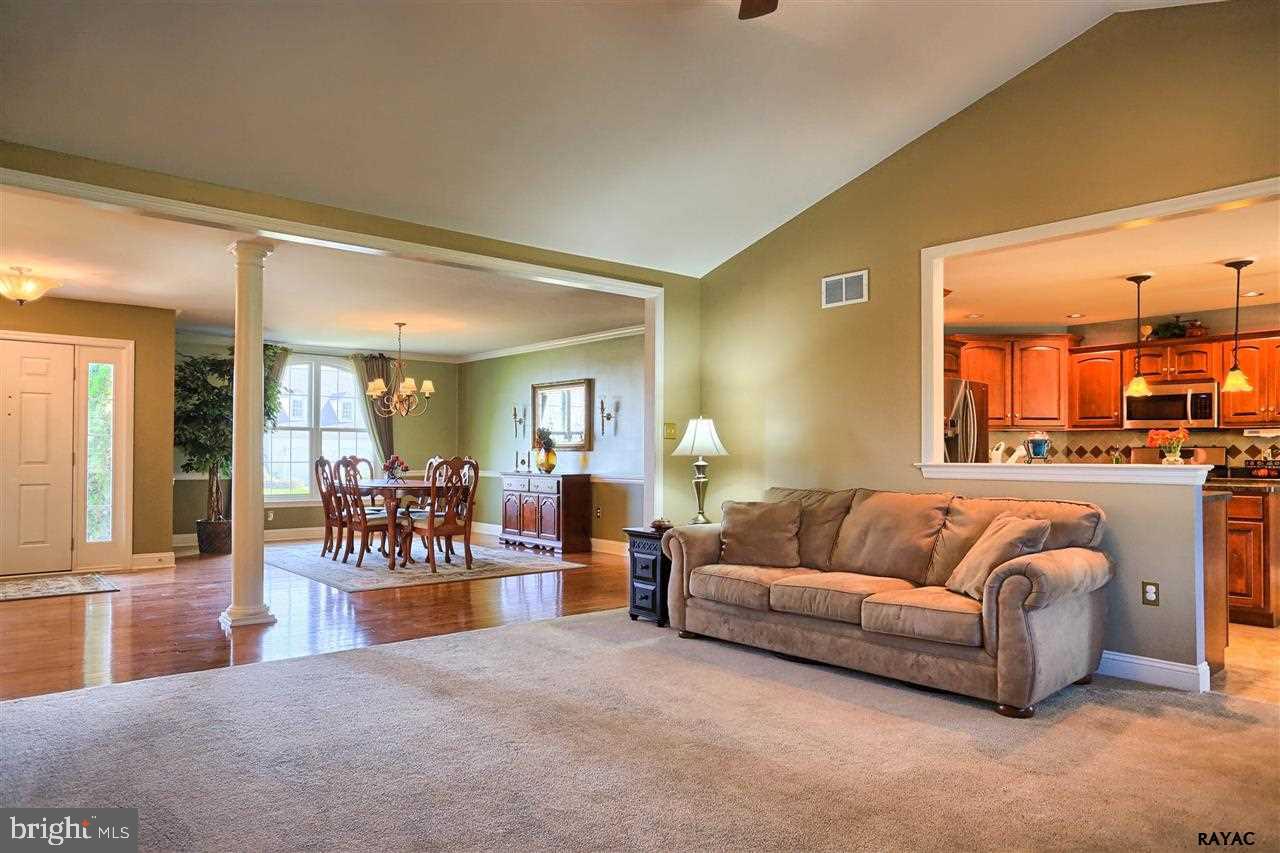 640 Campbell Road York, PA 17402 - Photo 6 of 36 Gallery Image 6