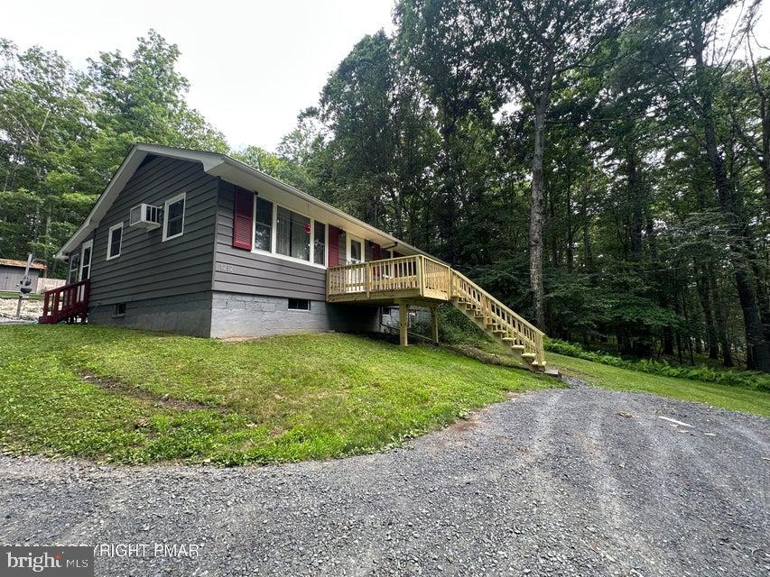 132 Milford Road Dingmans Ferry, PA 18328 - Photo 3 of 35