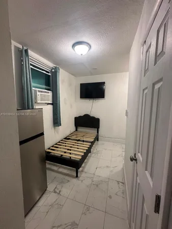$850 | 655 Northwest 2nd Street, Unit A, Florida City, FL 33034