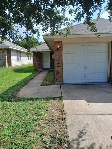 $1,400 | 13657 Biggs Street, Unit 13655, Dallas, TX 75253