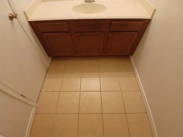 $1,400 | 13657 Biggs Street, Unit 13655, Dallas, TX 75253