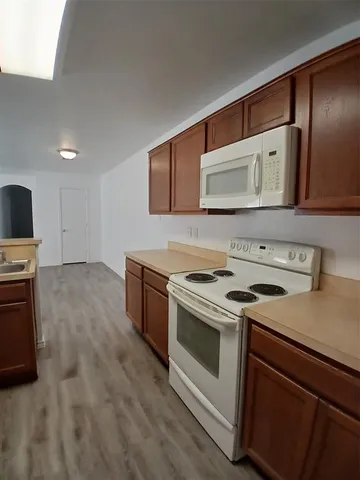 $1,400 | 13657 Biggs Street, Unit 13655, Dallas, TX 75253