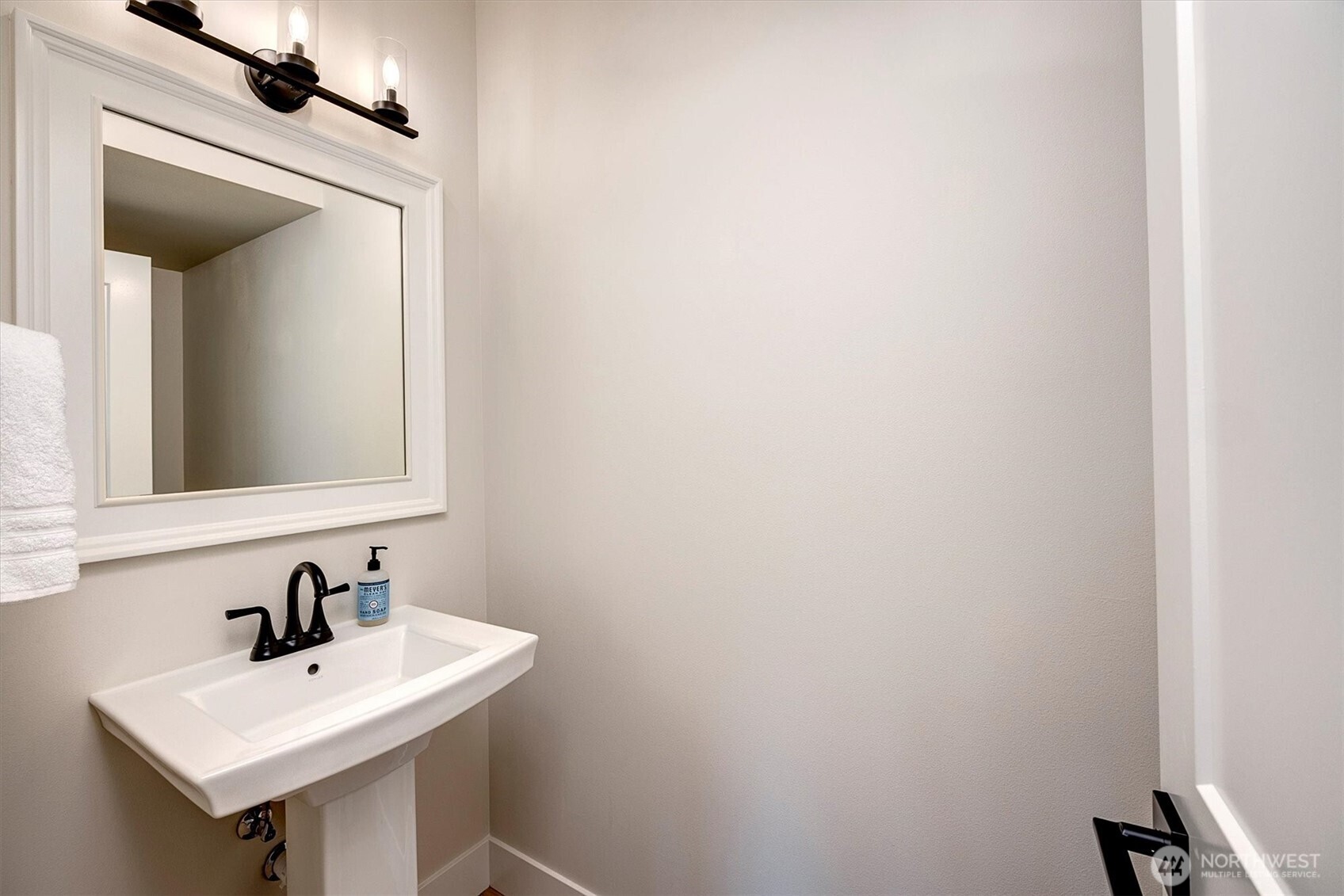 12143 Northeast 170th Place Bothell, WA 98011 - Photo 18 of 40