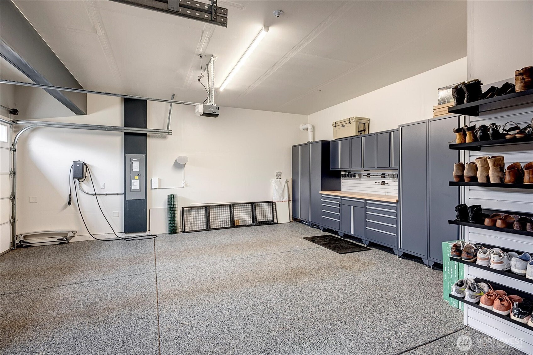 12143 Northeast 170th Place Bothell, WA 98011 - Photo 33 of 40