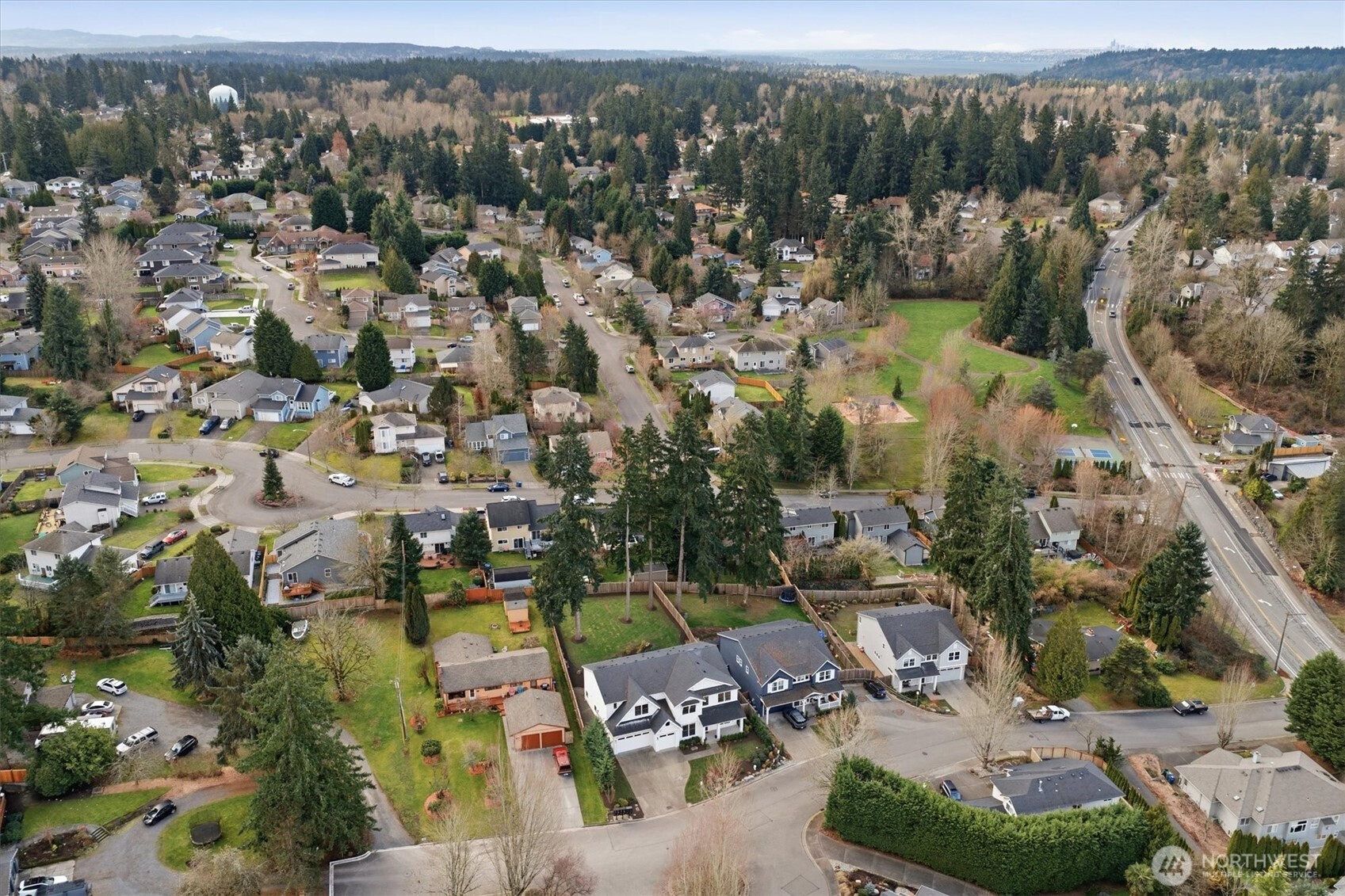 12143 Northeast 170th Place Bothell, WA 98011 - Photo 37 of 40