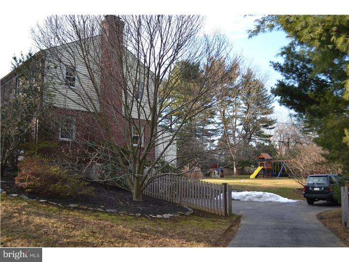645 Walker Road Wayne, PA 19087 - Photo 3 of 17 Exterior Side