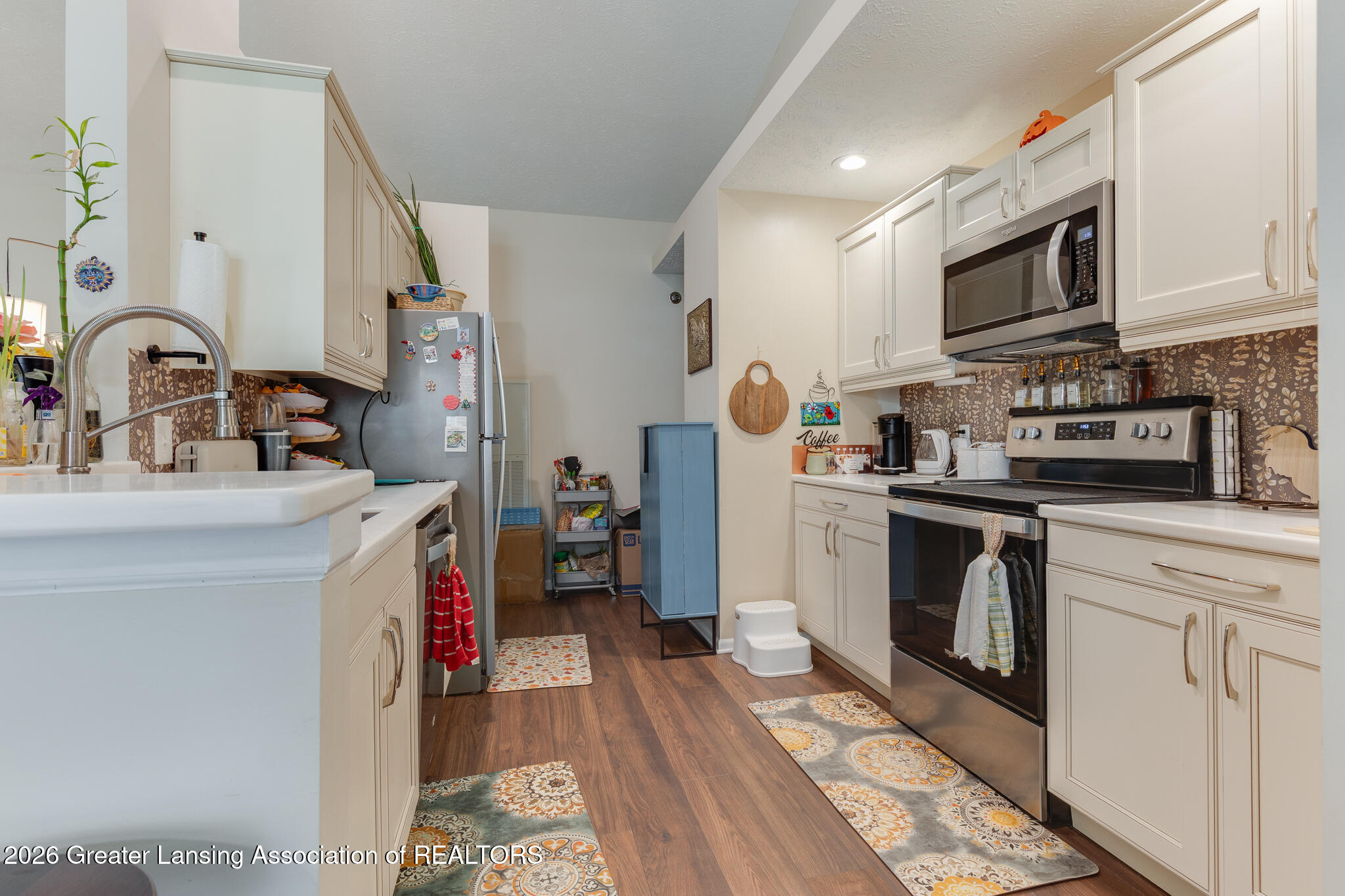 4452 Cricket Ridge Drive, Unit 202 Holt, MI 48842 - Photo 8 of 18 4452_Crickets_Ridge_#202_CLIFF-22