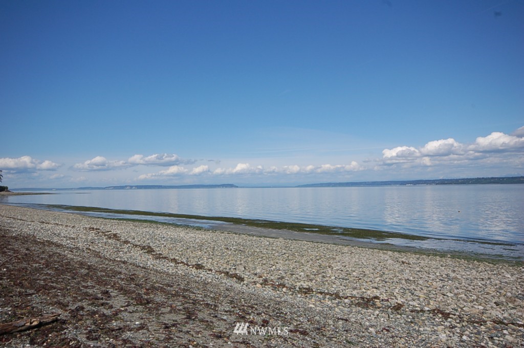 74 President Point Road Northeast Kingston, WA 98346 - Photo 12 of 15 Gallery Image 12