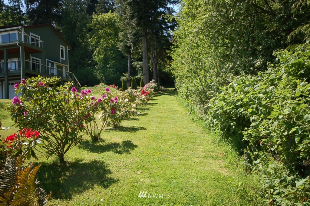 74 President Point Road Northeast Kingston, WA 98346 - Photo 7 of 15 Gallery Image 7