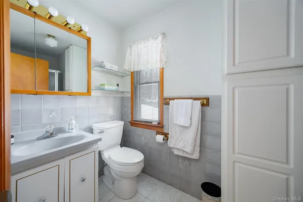 $849,000 | 21 Lounsbury Drive, Baldwin Place, NY 10505