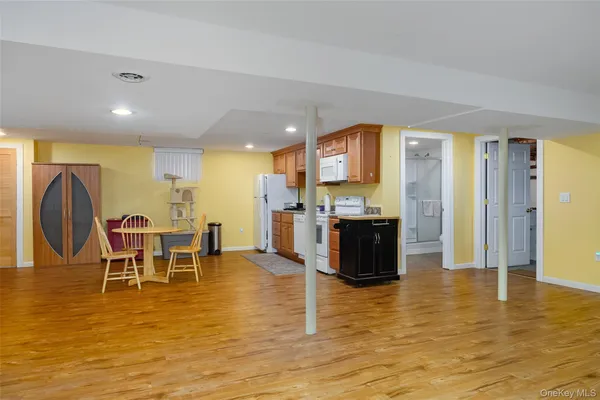 $849,000 | 21 Lounsbury Drive, Baldwin Place, NY 10505