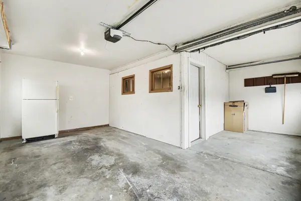 $287,000 | 3835 Burlingame Avenue Southwest, Wyoming, MI 49509