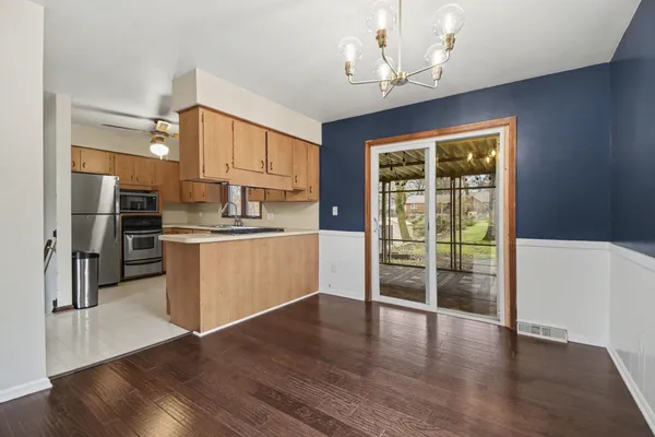 $287,000 | 3835 Burlingame Avenue Southwest, Wyoming, MI 49509