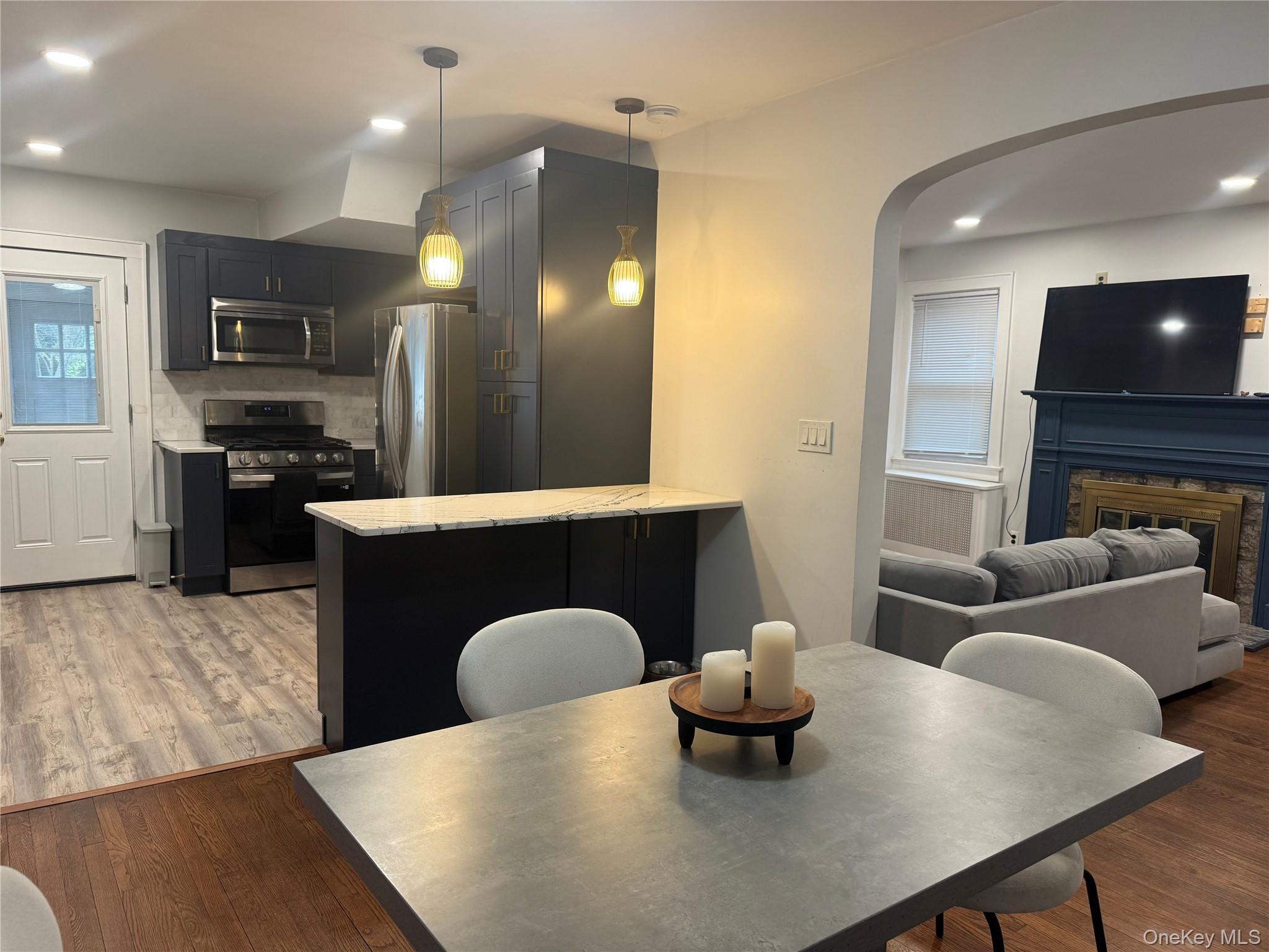 204 North Grove Street Valley Stream, NY 11580 - Photo 4 of 16