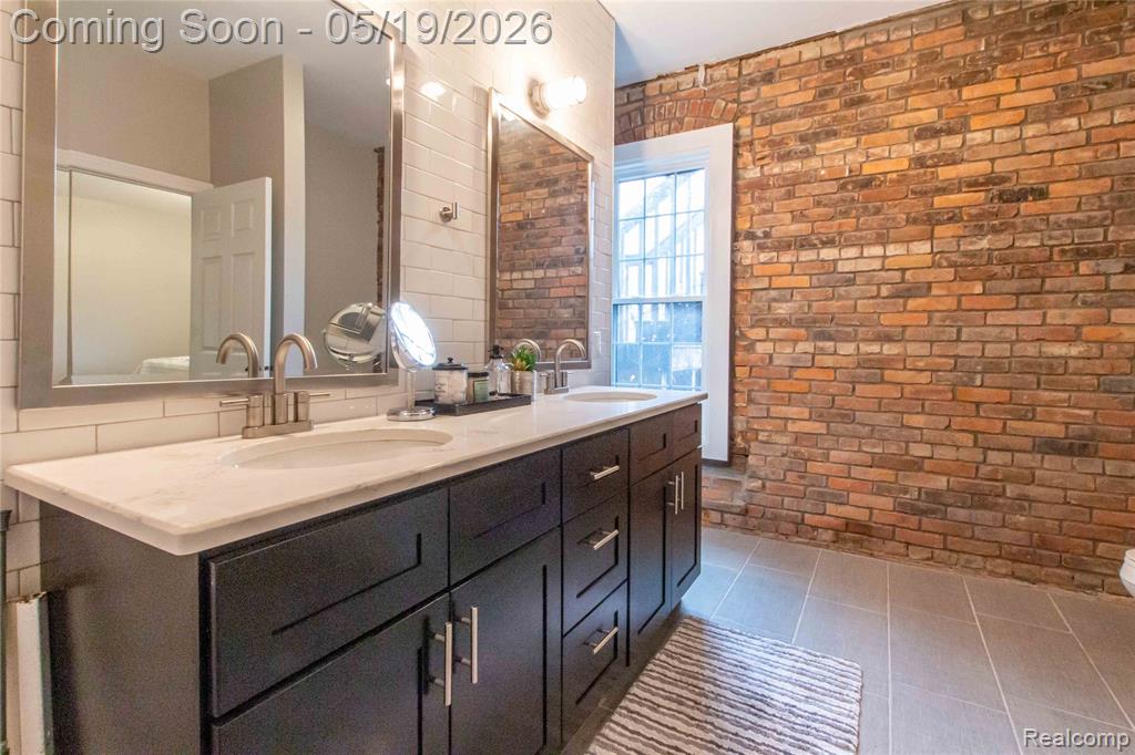 4468 3rd Avenue, Unit LOWR Detroit, MI 48201 - Photo 21 of 34