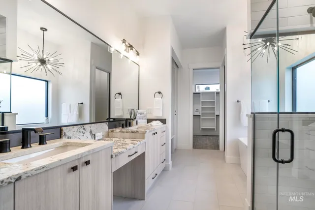 $650,000 | 525 Canyon Crest Drive, Twin Falls, ID 83301