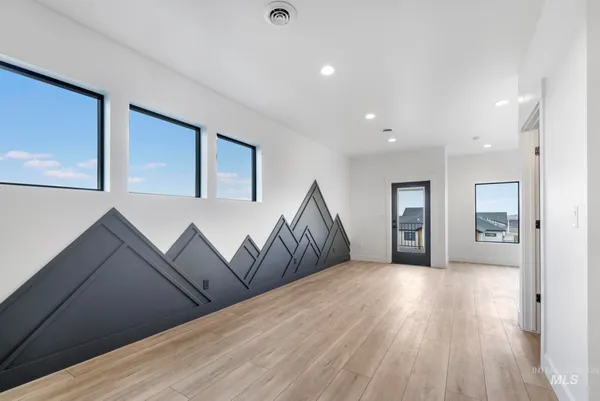 $650,000 | 525 Canyon Crest Drive, Twin Falls, ID 83301